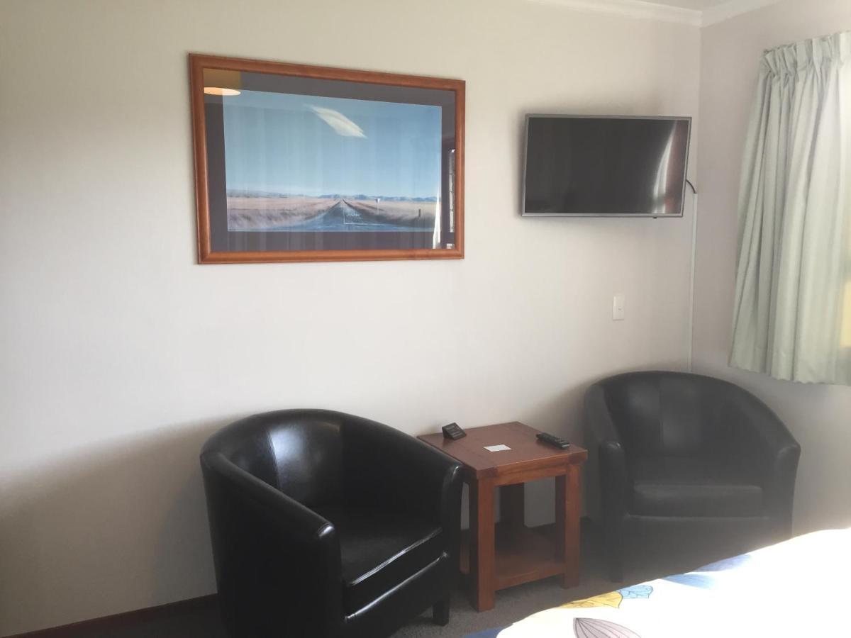 Ron And Tony'S Bed & Breakfast Tuatapere Экстерьер фото