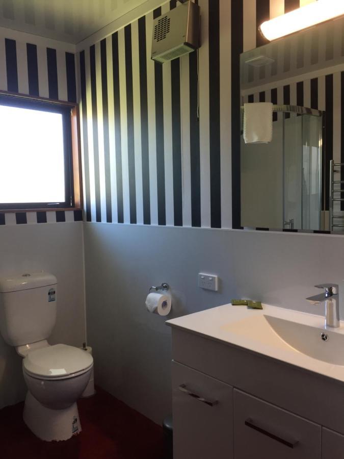 Ron And Tony'S Bed & Breakfast Tuatapere Экстерьер фото