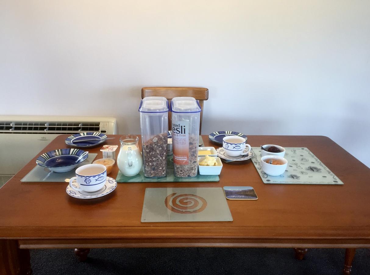Ron And Tony'S Bed & Breakfast Tuatapere Экстерьер фото